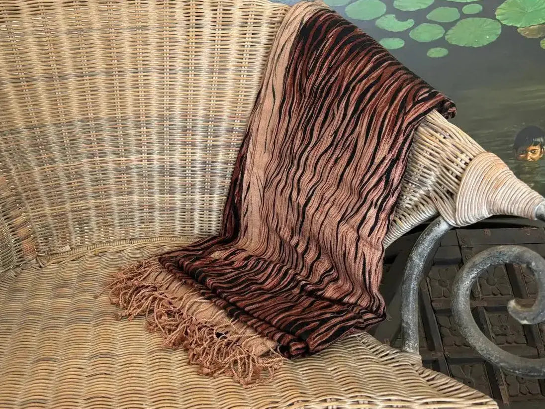 Pashminas de estampados animales de cashmere y seda Radhe Shyam